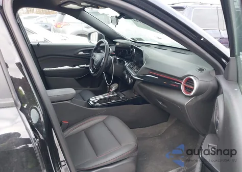 2024 Chevrolet Trax Fwd 2Rs z USA, uszkodzony, nr VIN KL77LJE29RC203113